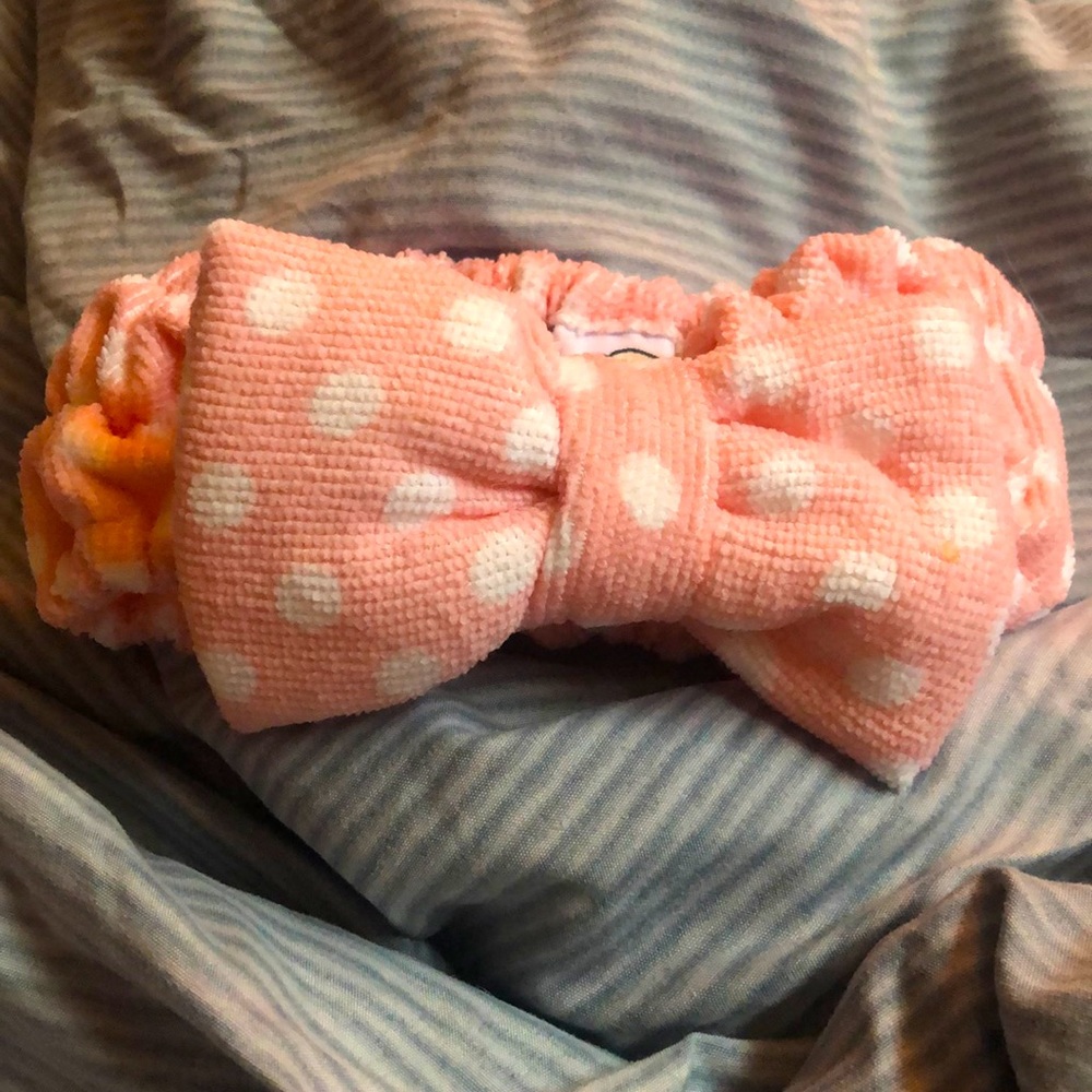 Hair head band for shower. One size